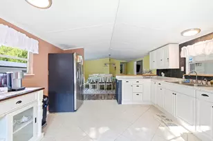 912 NE 2nd St, Carrabelle, FL 32322 - Photo 15