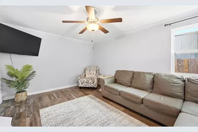 912 NE 2nd St, Carrabelle, FL 32322 - Photo 9