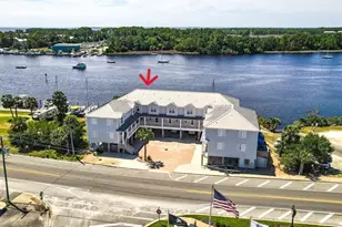 401 St James Ave, Carrabelle, FL 32322 - Photo 3