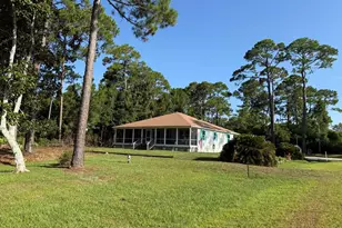 9 Hammock Cove Rd, Eastpoint, FL 32328 - Photo 15