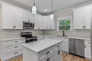 1693 St George's Ct, Eastpoint, FL 32328 - Photo 9