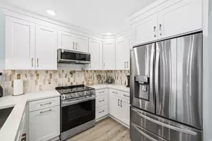 111 S 38th St, Mexico Beach, FL 32456 - Photo 11