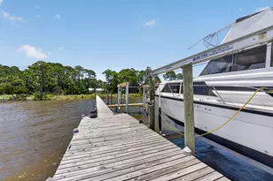 191 N Bay Shr Dr, Eastpoint, FL 32328 - Photo 9