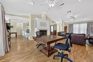 191 N Bay Shr Dr, Eastpoint, FL 32328 - Photo 15