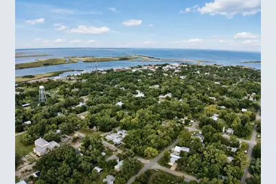 195 8th St, Apalachicola, FL 32320 - Photo 3