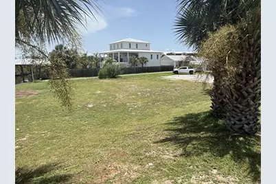 116 N 36th St, Mexico Beach, FL 32456 - Photo 3