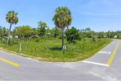 2411 Victoria Ave, Port Saint Joe, FL 32456 - Photo 9
