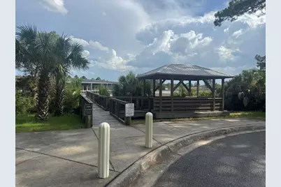 303 NW 12th St, Carrabelle, FL 32322 - Photo 11