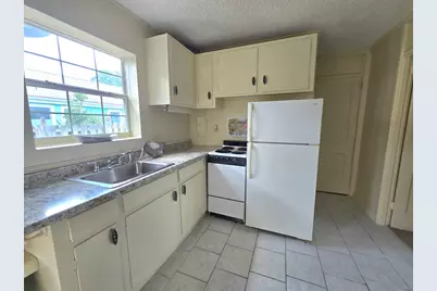 34-3 Holland Ave, Lanark Village, FL 32323 - Photo 11