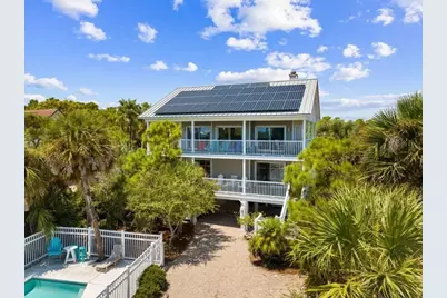 1912 Nautilus Dr, Saint George Island, FL 32328 - Photo 5