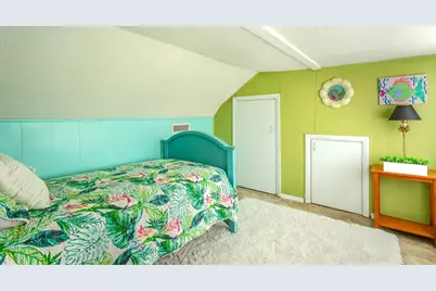 110 14th St, Apalachicola, FL 32320 - Photo 17