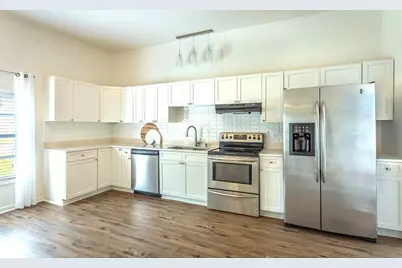110 14th St, Apalachicola, FL 32320 - Photo 9