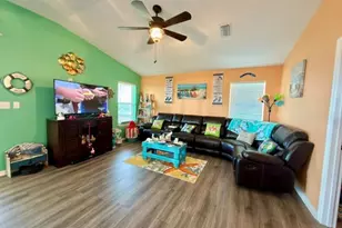 10 Ciera Ln, Eastpoint, FL 32328 - Photo 13