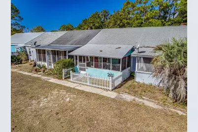 24 Pine St #5, Carrabelle, FL 32322 - Photo 5