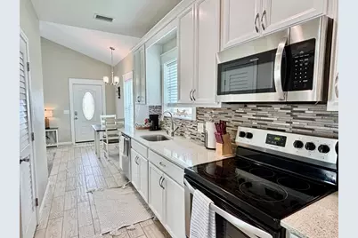 111 Ocean View Dr, Mexico Beach, FL 32456 - Photo 9