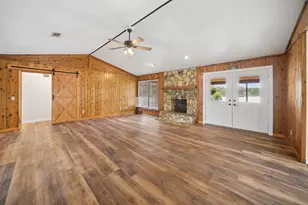 580 Old Transfer Rd, Wewahitchka, FL 32465 - Photo 5