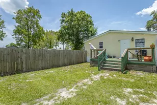 604 C C Land Rd, Eastpoint, FL 32328 - Photo 7