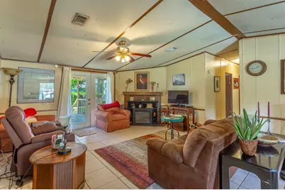 604 Cc Land Rd, Eastpoint, FL 32328 - Photo 13