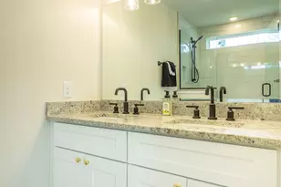 200 13th St, Apalachicola, FL 32320 - Photo 21