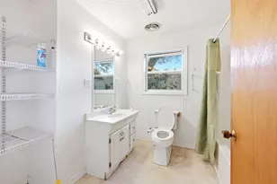 34 7th St, Apalachicola, FL 32320 - Photo 23
