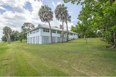 12 7th St, Apalachicola, FL 32320 - Photo 1
