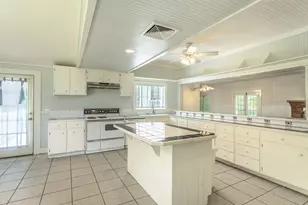 12 7th St, Apalachicola, FL 32320 - Photo 19