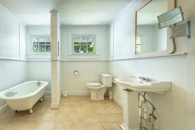 12 7th St, Apalachicola, FL 32320 - Photo 5