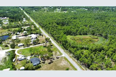 271 Twin Lakes Rd, Eastpoint, FL 32328 - Photo 9
