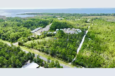 178 Airport Rd, Carrabelle, FL 32322 - Photo 9