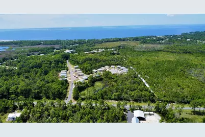 182 Airport Rd, Carrabelle, FL 32322 - Photo 3