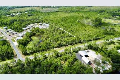 182 Airport Rd, Carrabelle, FL 32322 - Photo 7