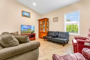 727 Timber Ridge Ct, Eastpoint, FL 32328 - Photo 7