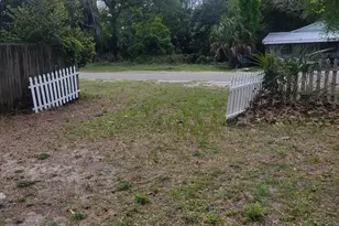 711 N W Ave C, Carrabelle, FL 32322 - Photo 17