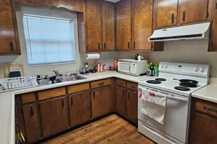711 N W Ave C, Carrabelle, FL 32322 - Photo 5