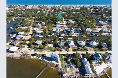 305 Palmer St, Saint George Island, FL 32328 - Photo 13