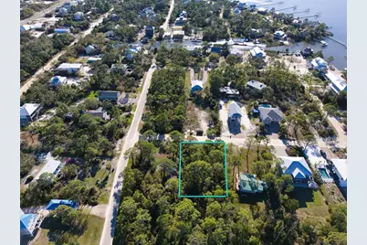 305 Palmer St, Saint George Island, FL 32328 - Photo 11