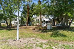 1033 Mc Clelland Ave, Port Saint Joe, FL 32456 - Photo 23
