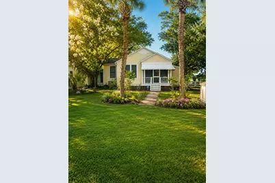 1033 McClelland Ave, Port Saint Joe, FL 32456 - Photo 1