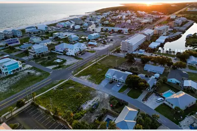 101 35th St, Mexico Beach, FL 32456 - Photo 5
