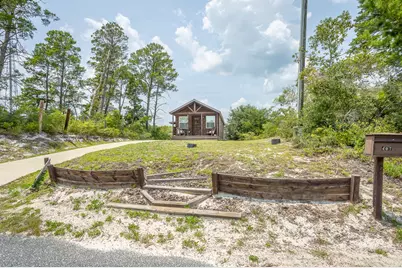 407 SE 9th St, Carrabelle, FL 32322 - Photo 3