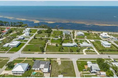 1301 Monument Ave, Port Saint Joe, FL 32456 - Photo 5