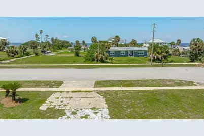 1301 Monument Ave, Port Saint Joe, FL 32456 - Photo 3