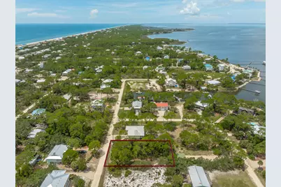 1019 Porter St, Saint George Island, FL 32328 - Photo 5
