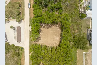 324 Brown St, Saint George Island, FL 32328 - Photo 5