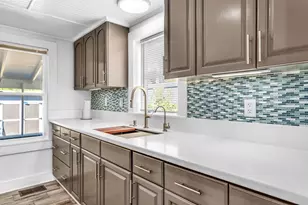 168 21st Ave, Apalachicola, FL 32320 - Photo 5