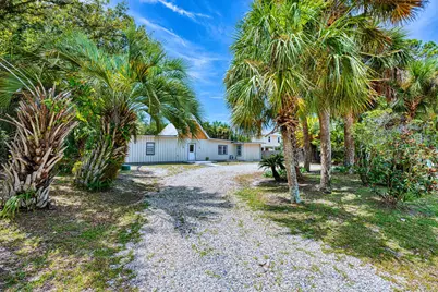 316 W Pine Ave, Saint George Island, FL 32328 - Photo 3