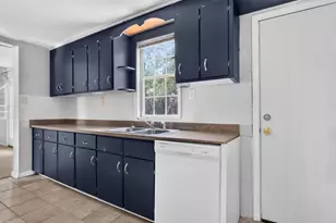 316 W Pine Ave, Saint George Island, FL 32328 - Photo 13