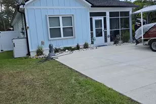 143 Georgia St, Carrabelle, FL 32322 - Photo 3