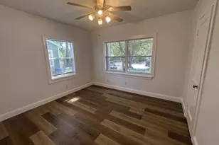 1821 34th Ave N, Saint Petersburg, FL 33713 - Photo 9
