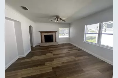 1821 34th Ave N, Saint Petersburg, FL 33713 - Photo 3